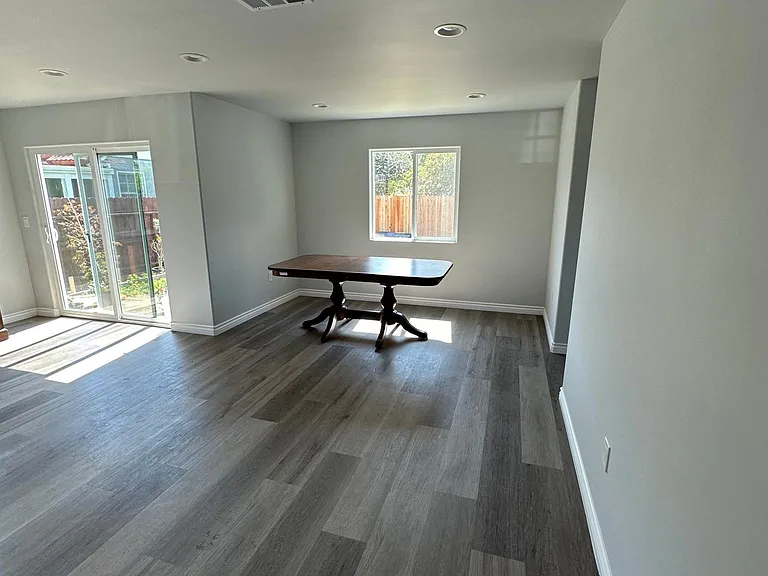 11246 Keith Dr — Photo 2