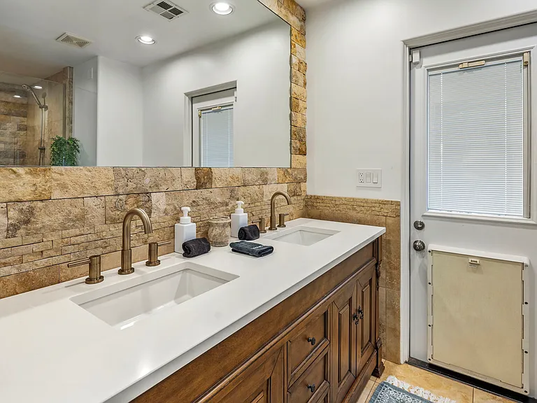5520 N 79th Way — Photo 14