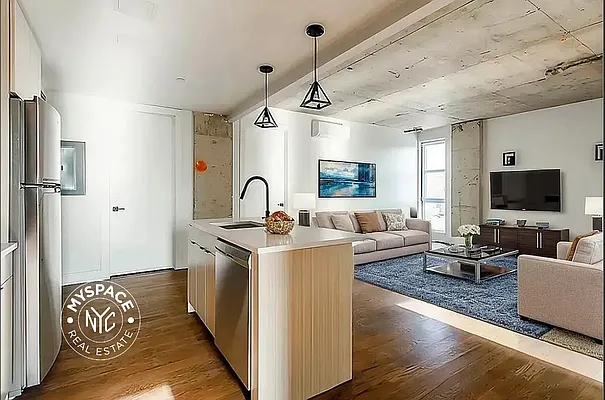 Rented by MySpaceNYC | media 3