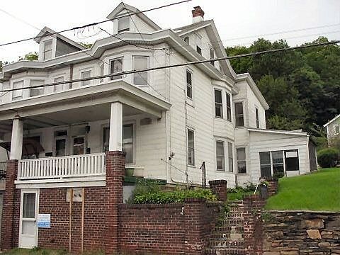 1st image of 124 Pottsville St