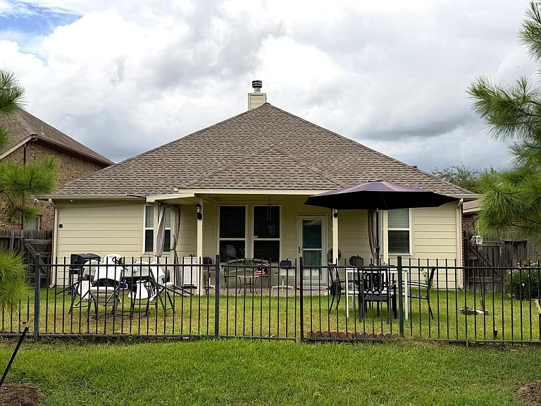 5811 Deleon Trail Dr — Photo 24
