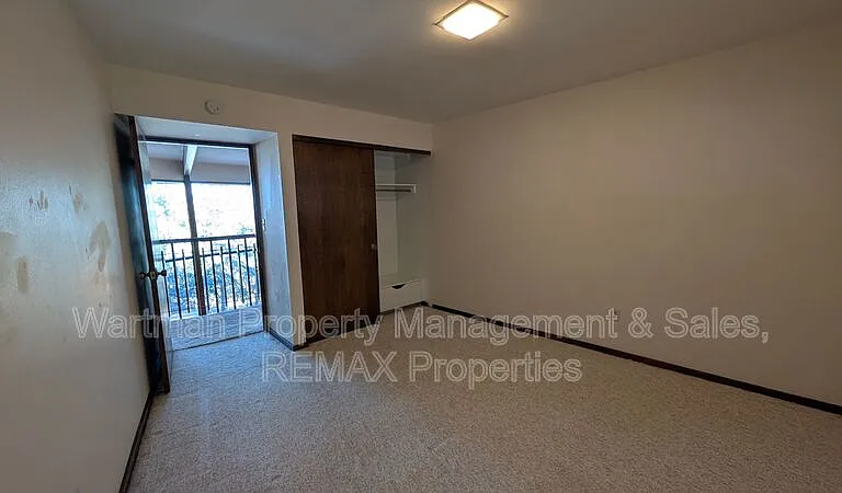 15 Upland Rd — Photo 40