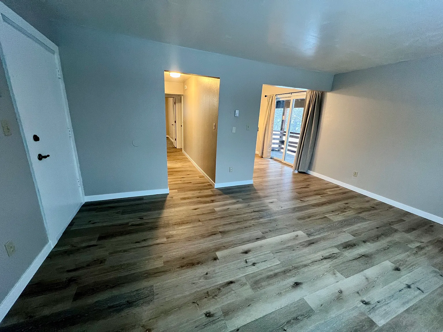 2 bed, 900 sqft, $1,200 — Photo 4
