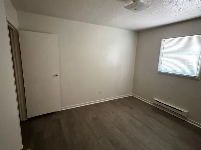 6016 Leo Dr — Photo 10