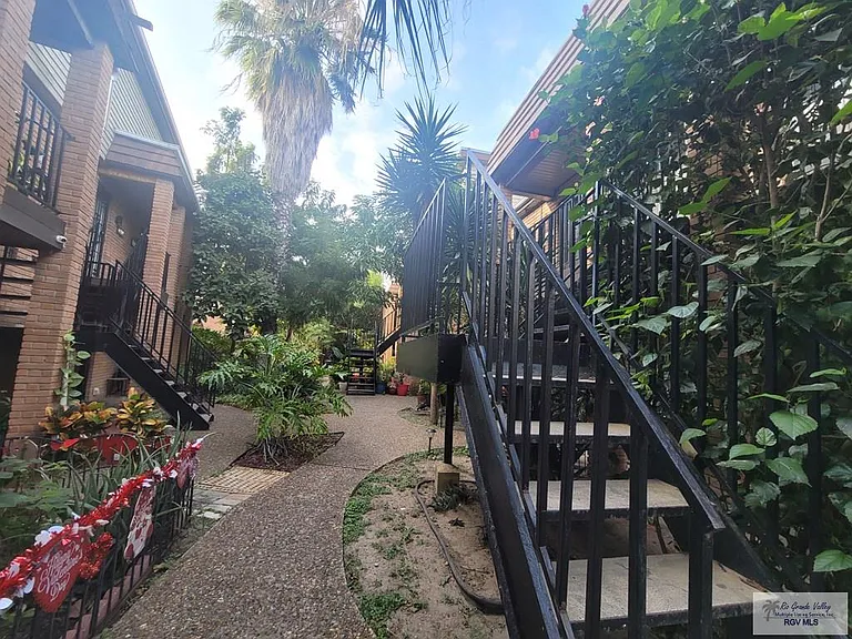 1900 University Blvd — Photo 12