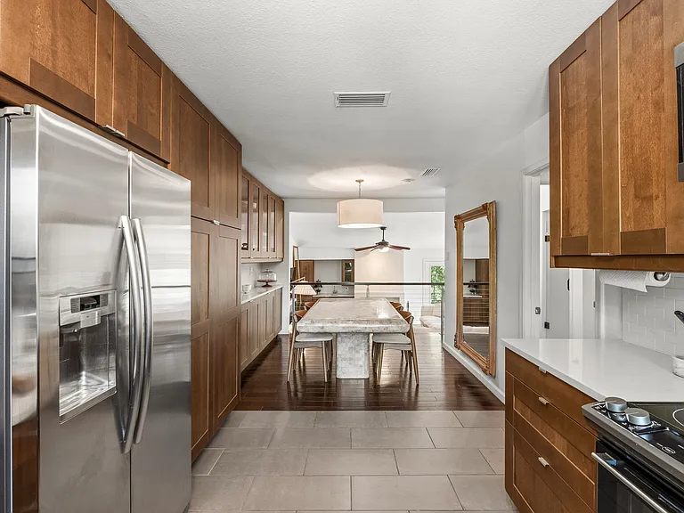 6124 Summer Creek Cir — Photo 16