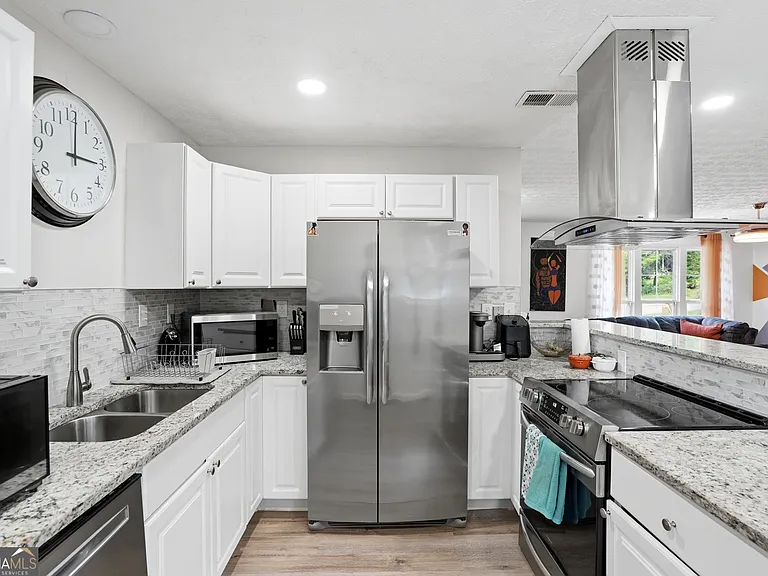 405 King Arthur Ct — Photo 3