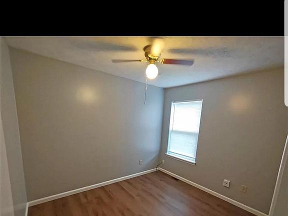 3rd image of 810 W 26th St