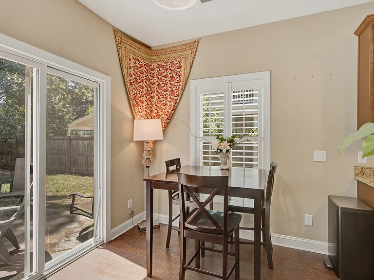 21 Oak Forest Dr #B — Photo 37