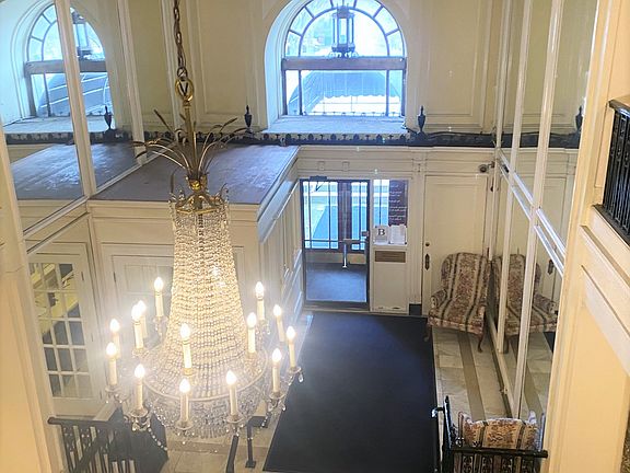 4th image of 466 Commonwealth Ave #8