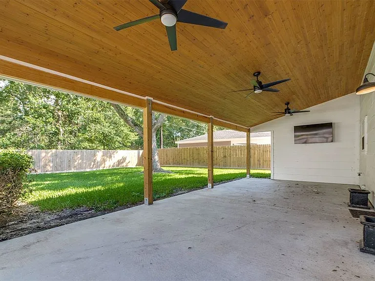 4107 Manorfield Dr — Photo 2