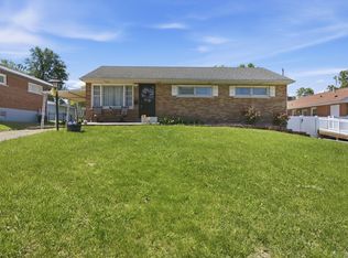 (Undisclosed Address), Saint Louis, MO 63123