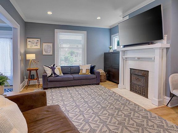 5th image of 2583 Glen Echo Dr