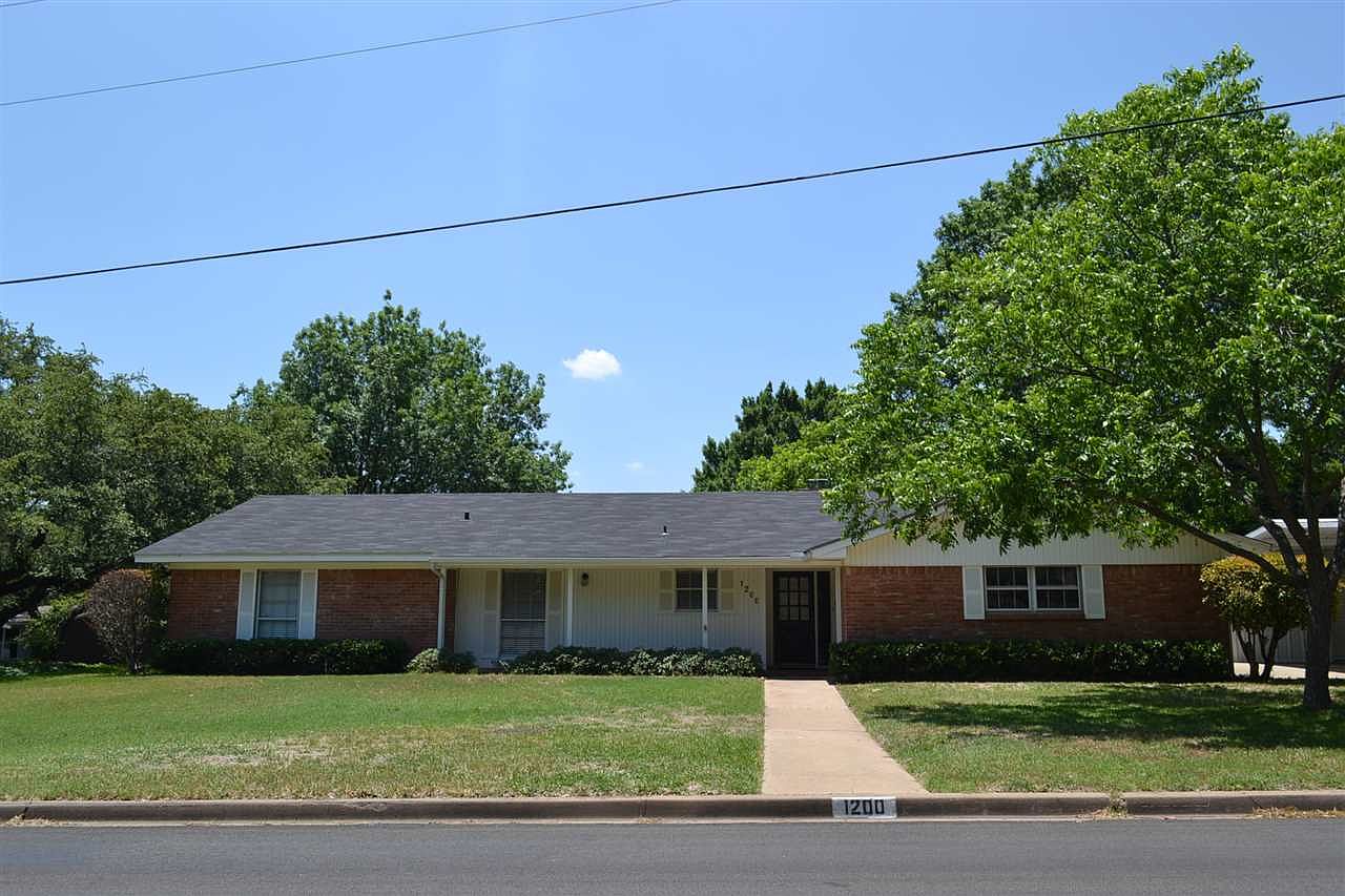 1200 Rambler Dr, Waco, TX 76710 Zillow