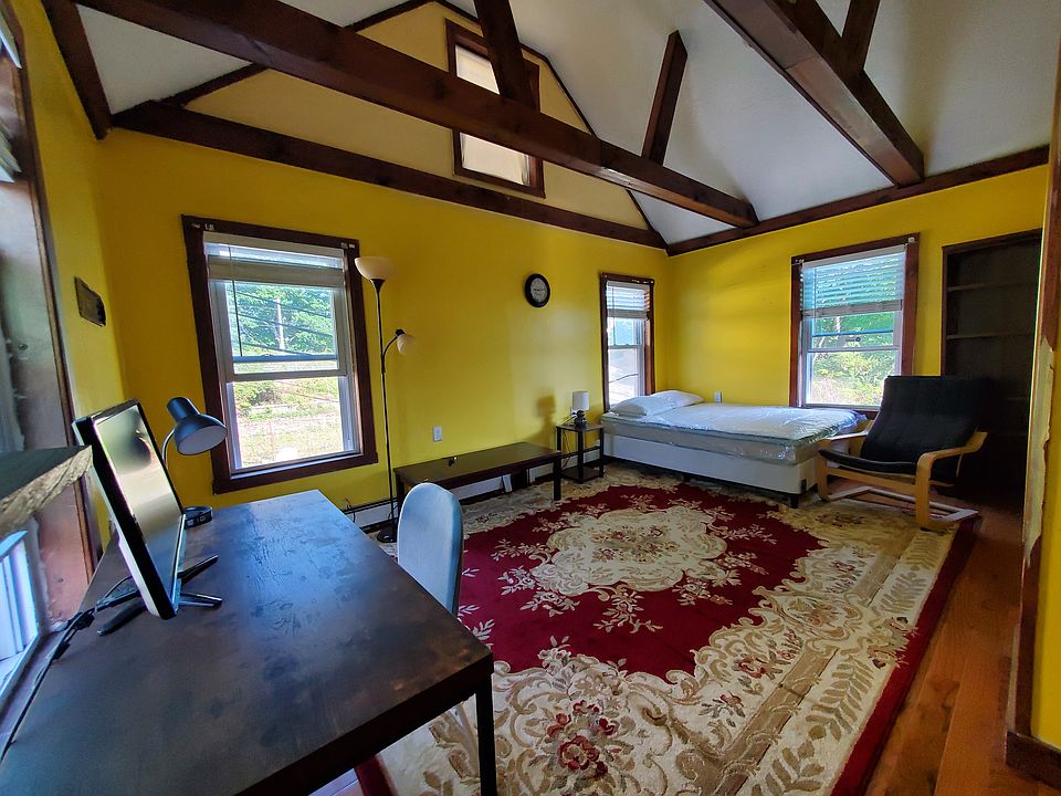 1st image of 1495 Hyde Park Ave #3