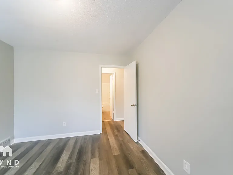 2695 Shady Grove Dr — Photo 10