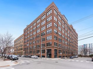 913 W Van Buren St APT 3C, Chicago, IL 60607