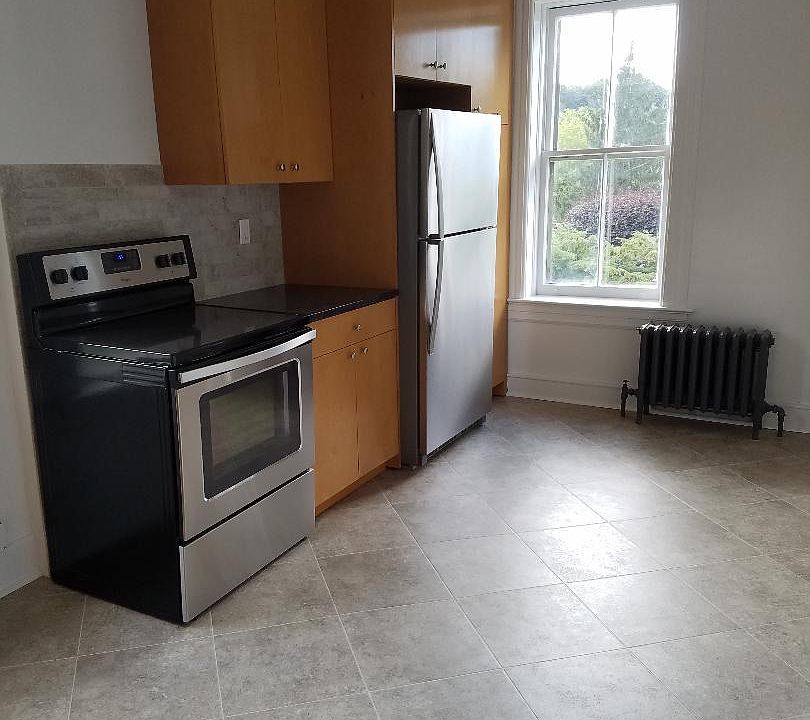 1st image of 1 Elwood Ave #1