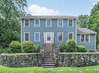 8 Robert Treat Paine Dr, Waltham, MA 02452