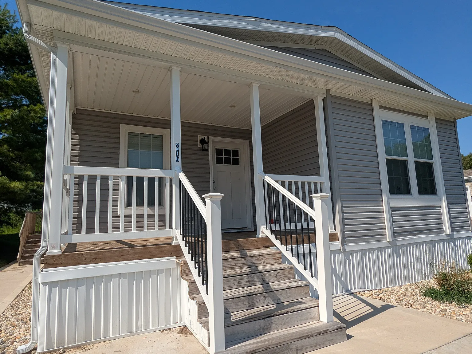 3 bed, 1560 sqft, $1,650 — Photo 1