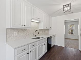 305 Whitehall Ct, Clayton, NC 27520