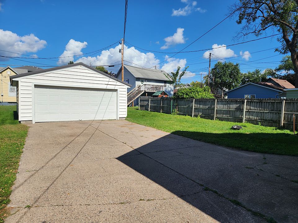 2nd image of 374 W Mark St