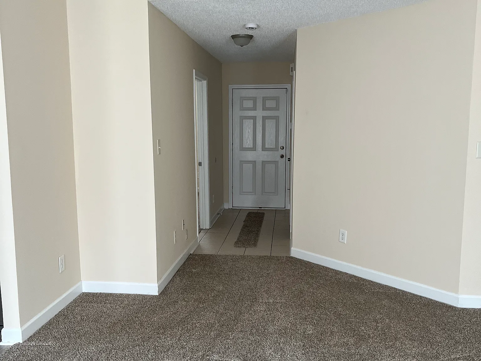 3 bed, 1204 sqft, $1,950 — Photo 4