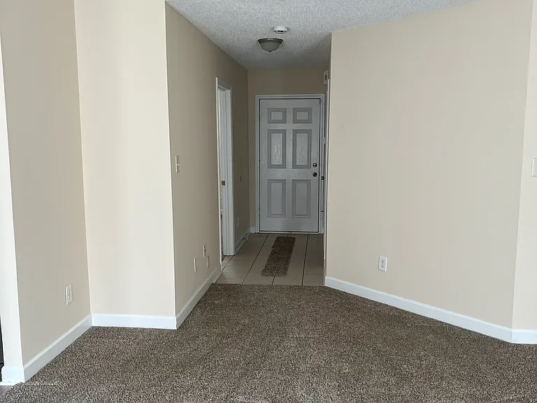 1323 Olde Justin Pl — Photo 4