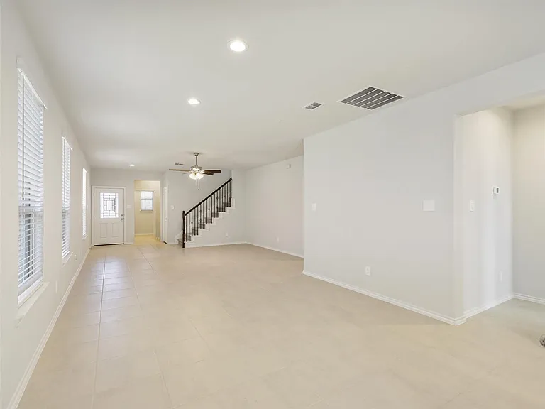 3225 Sedge Grass Dr — Photo 2