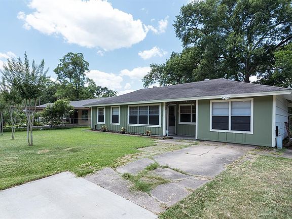 3rd image of 1945 Lynnview Dr