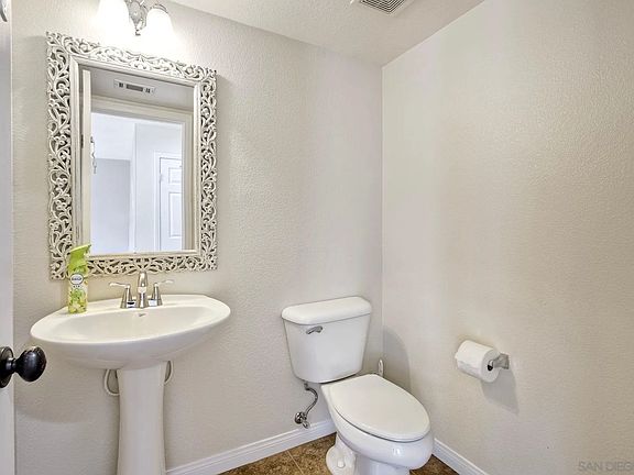 4th image of 40578 Heyerdahl Ave