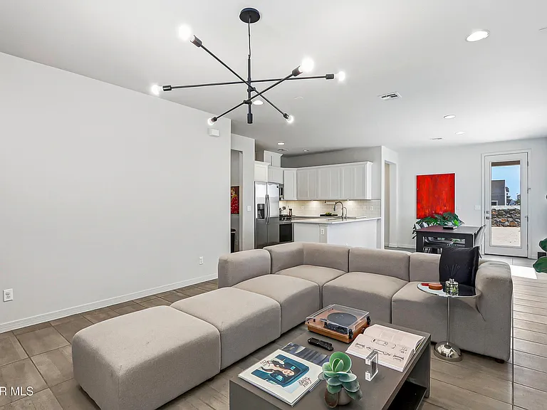 14941 Tierra Coruna Ave — Photo 11