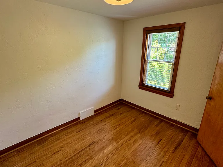 1643 Reamer St — Photo 17