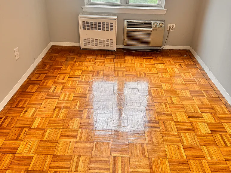 4430 Douglaston Pkwy #5AA — Photo 6