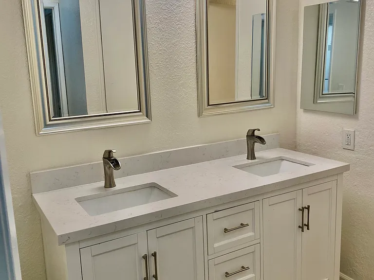 14411 Riverside Dr #10 — Photo 8