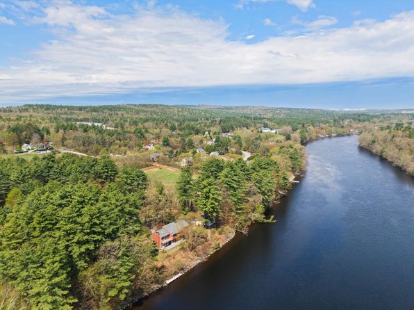 6 Hidden Ranch Drive, Hooksett, NH 03106