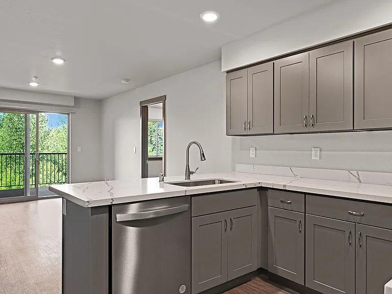515 Telegraph Rd — Photo 16