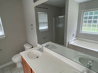 616 Hawthorn Ridge Dr, Whitsett, NC 27377