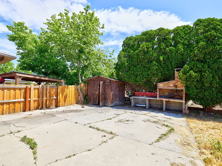 444 N Morton Dr — Photo 14