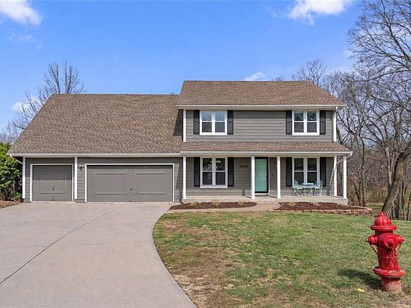 4th image of 2402 SW Springcreek Ct