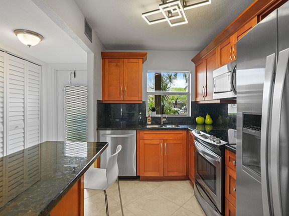 4th image of 2781 N Pine Island Road #112
