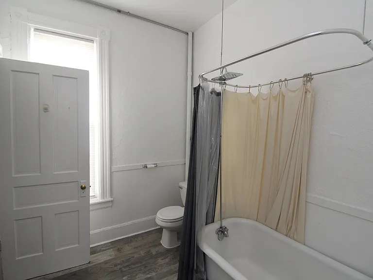 1362 N Bosworth Ave #3C — Photo 10