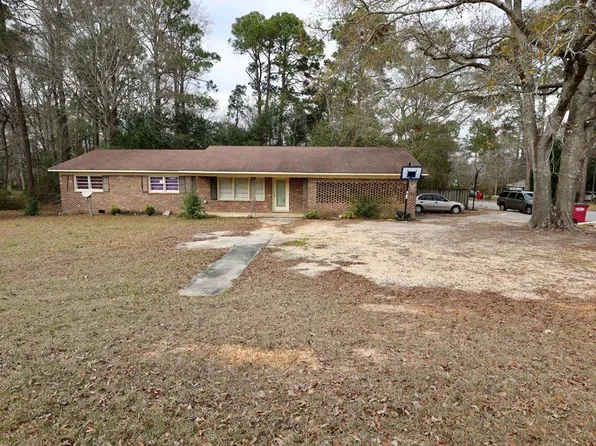 323 30th St E, Tifton, GA 31794