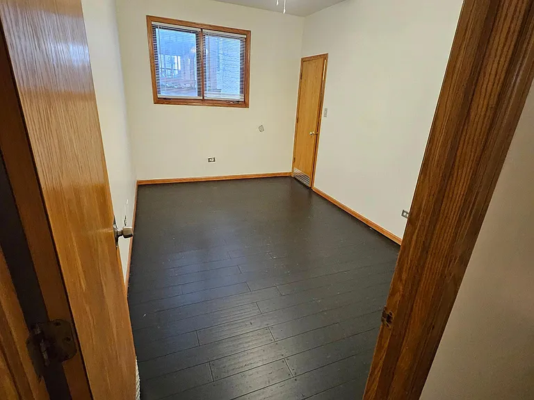 2446 W Arthington St #2 — Photo 30