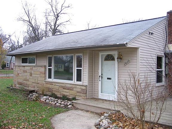 2nd image of 2629 Maplewood Ave