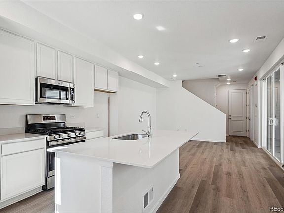 3rd image of 1368 Penner Drive