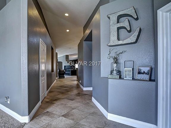 5th image of 9617 Tapestry Pine St