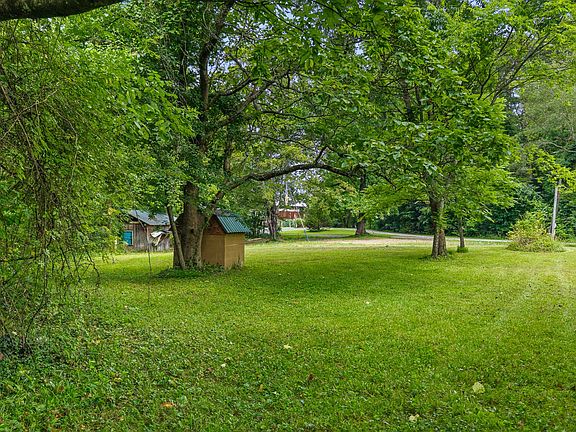 2nd image of 195 Crisp Ln