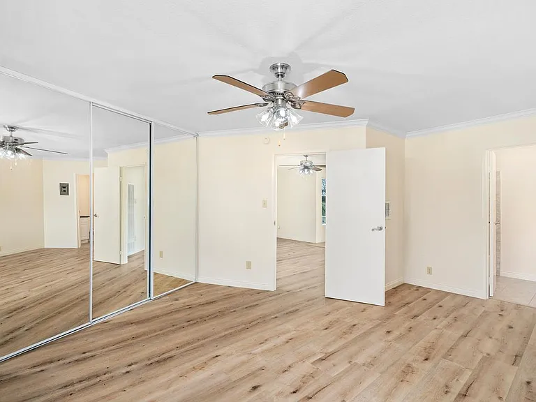 2266 Cazador Dr #21 — Photo 11