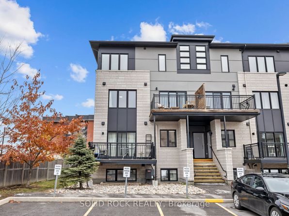 442 Via Verona Ave #B, Ottawa, ON K2J 6B3